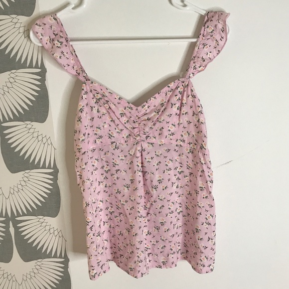 Abercrombie & Fitch Tops - Abercrombie & Fitch Pink Flutter Sleeve Tank Top